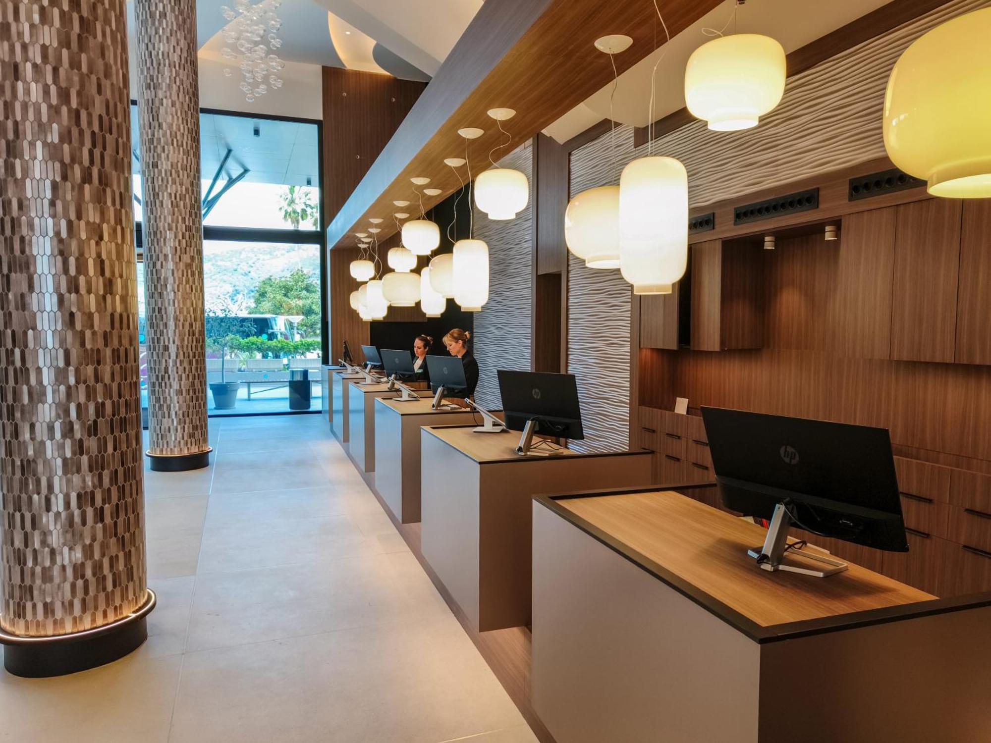 Hotel Golden Taurus Aquapark 4*