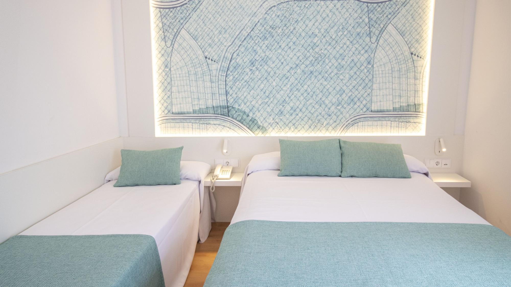 Hotel Golden Taurus Aquapark 4*