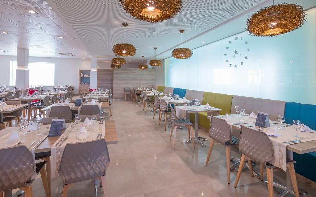 Hotel Golden Taurus Aquapark 4*